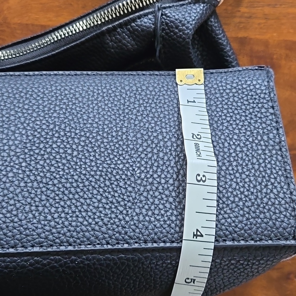 Daisy Fuentes Black Faux Leather Handbag Shoulder Bag - Picture 11 of 14